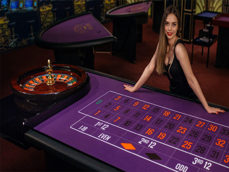 Friendly hosts and broad camera angles ensure that you get an optimal and fun live roulette casino experience.